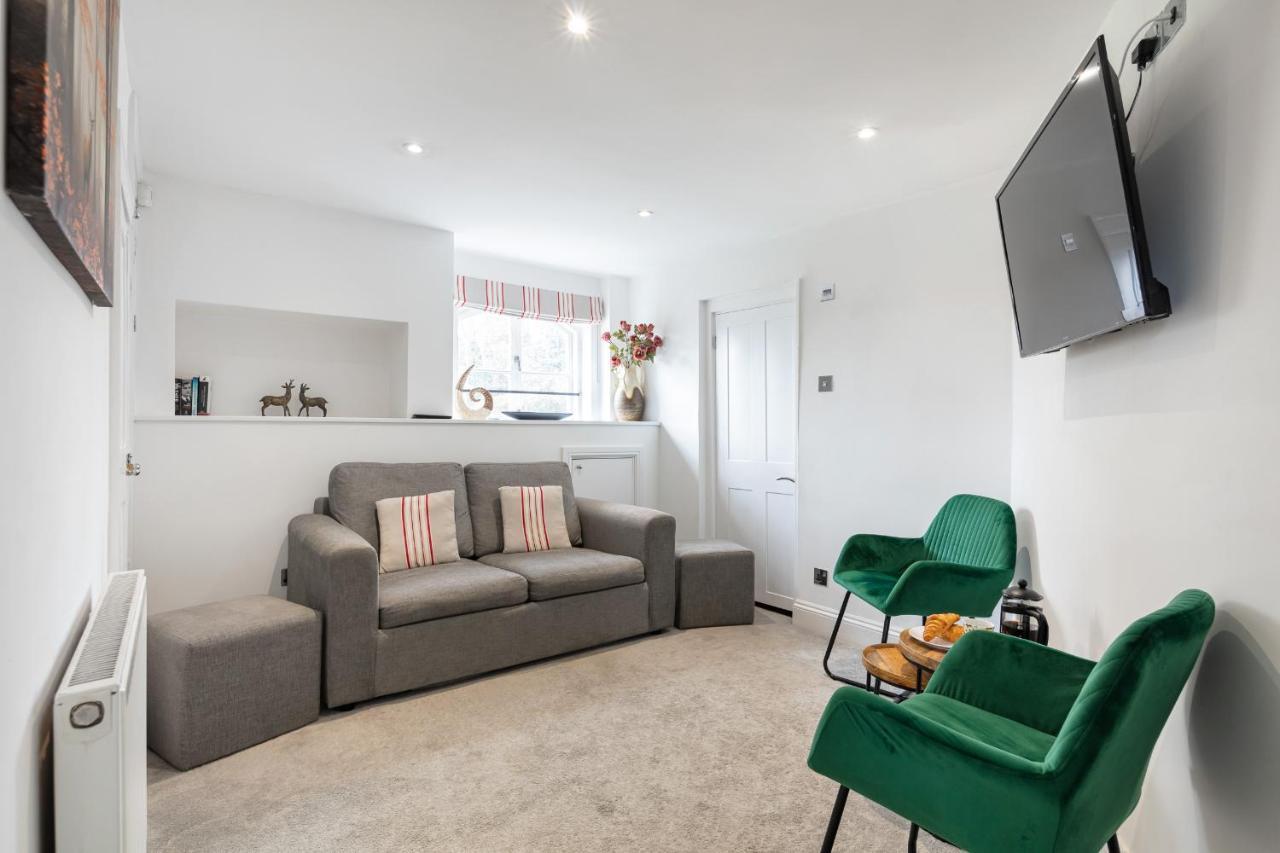 Castle Properties: The Duchess, 3 Bed Family Cottage Windsor Exterior photo