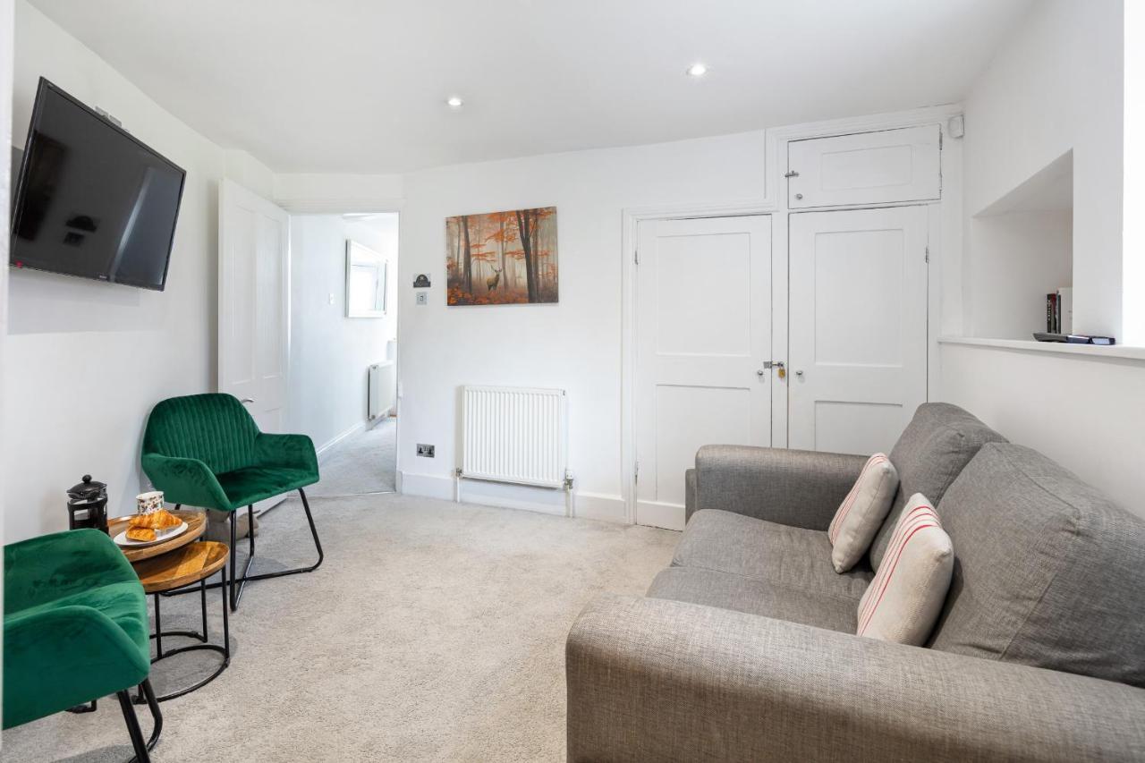 Castle Properties: The Duchess, 3 Bed Family Cottage Windsor Exterior photo