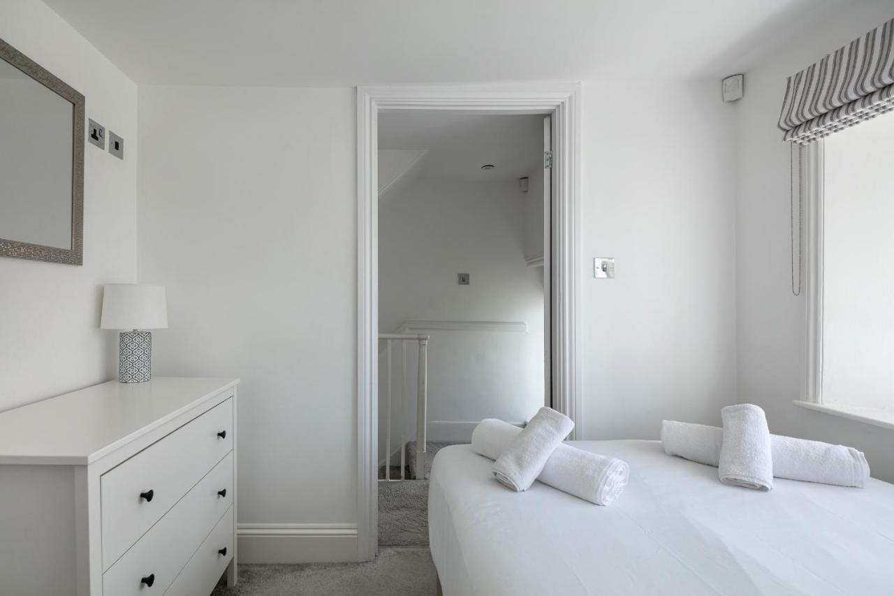 Castle Properties: The Duchess, 3 Bed Family Cottage Windsor Exterior photo